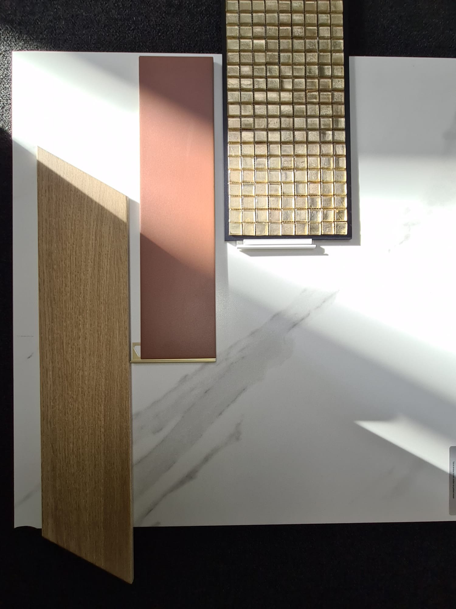 URBAN tegel 9X37 cm Rood mat